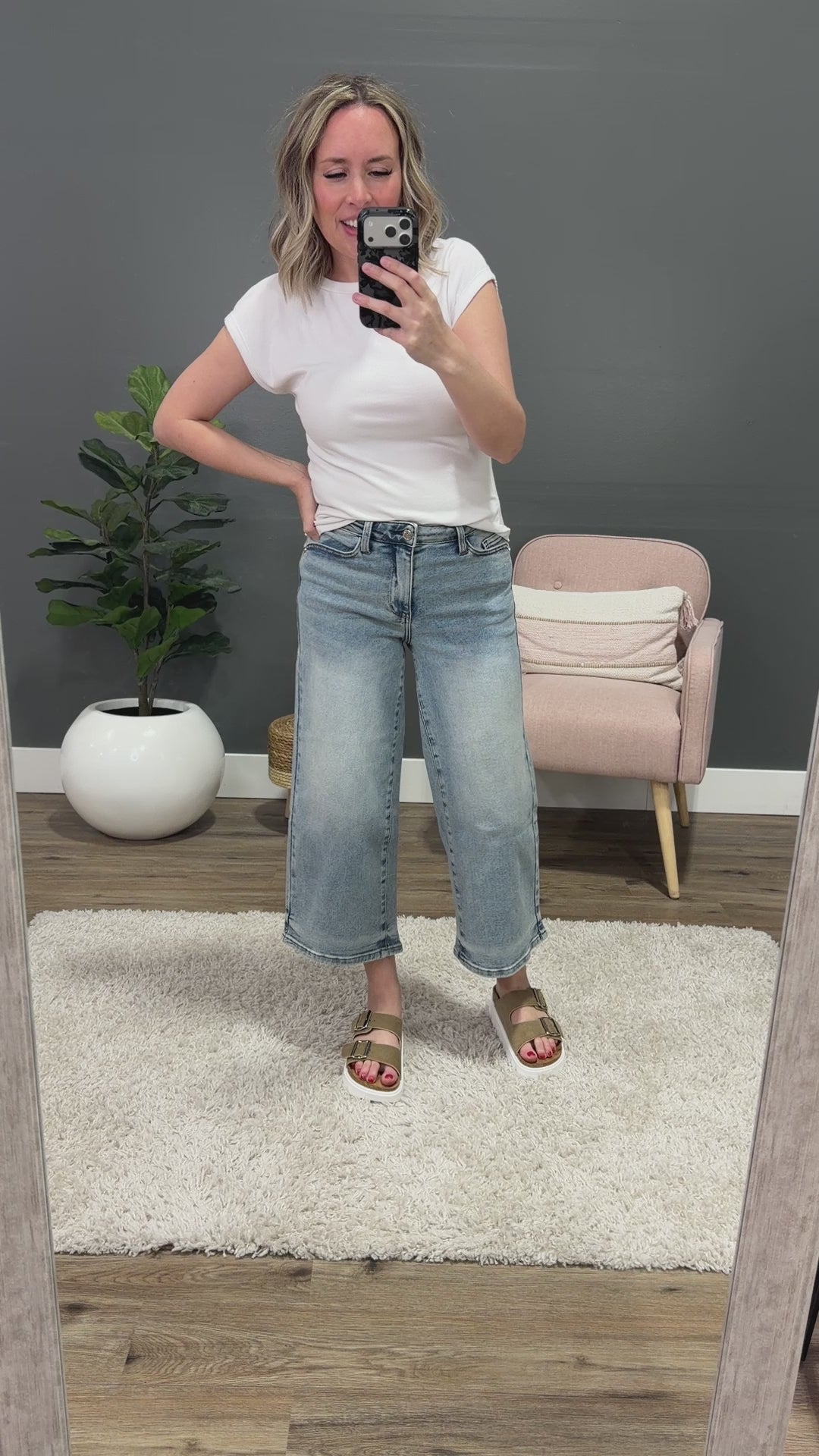 NEW! Judy Blue Gretchen Wide Leg Cropped Jeans Judy Blue
