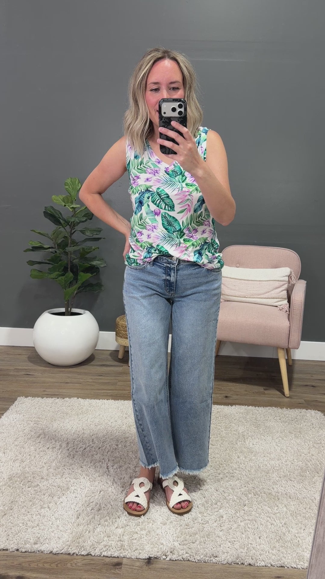 NEW! Noelle Tank Top - Tropical Leaf
