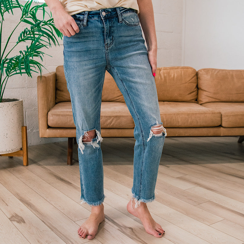 Vervet Dakota Distressed Straight Jeans  Vervet   